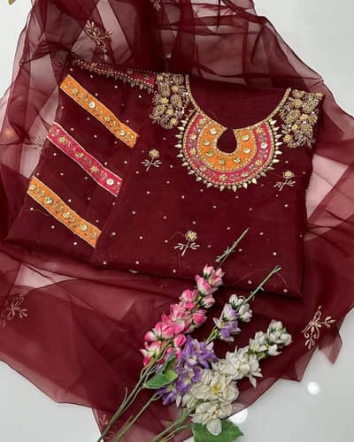 maroon embroidered3 piece set for Eid and wedding