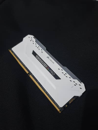 Coursair RGB RAM 16GB 3200mhz DDR4