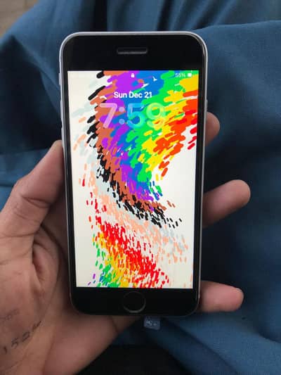 Apple iPhone SE 2020 6g4gb