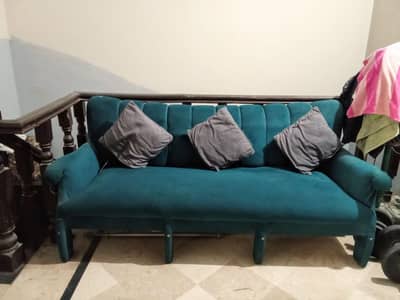 5 seater sofa set. .