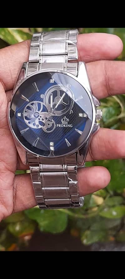 2 Neck fans ke saath aik Mens watch free