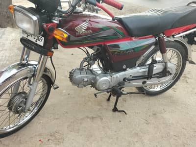 Honda CD70 2022