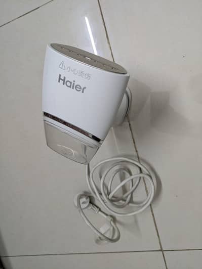 Haier Vertical Iron Steamer GW 1001/ 1200Watt