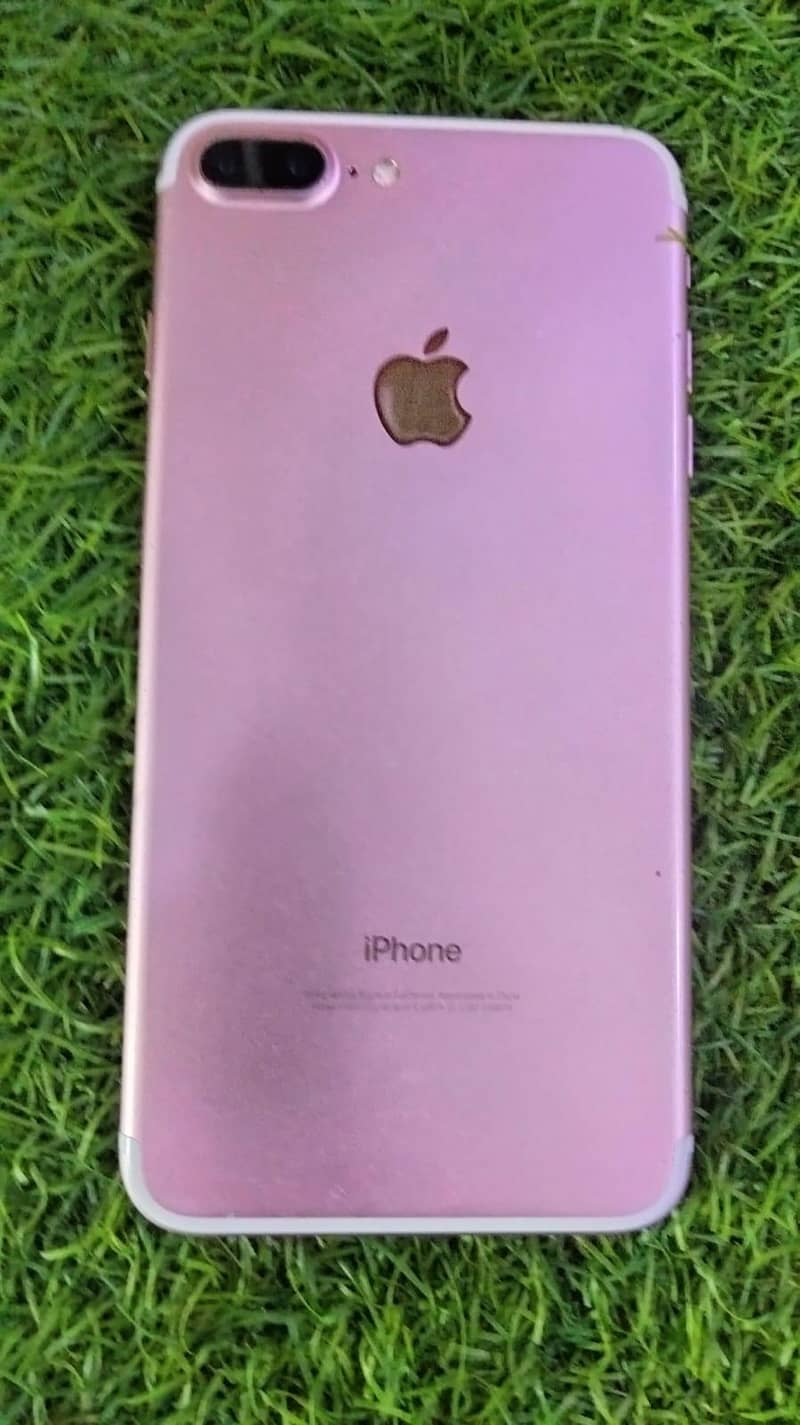 Apple iPhone 7 Plus 0