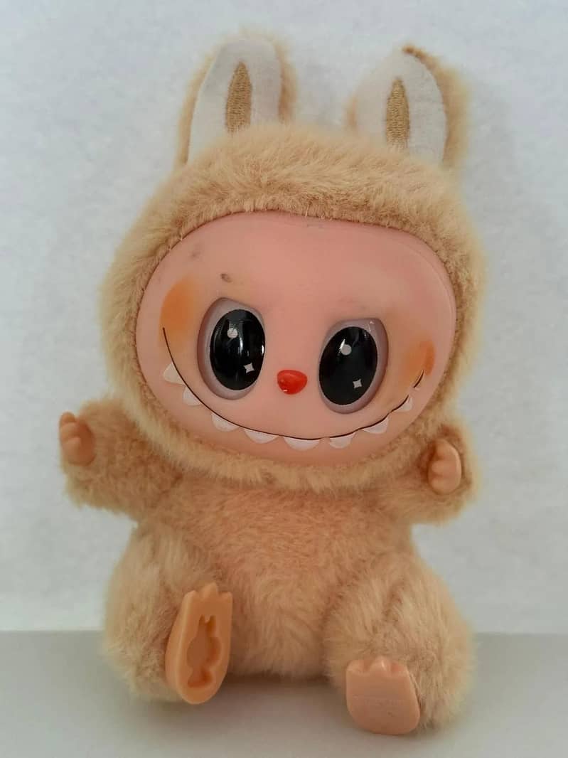 Labubu 4