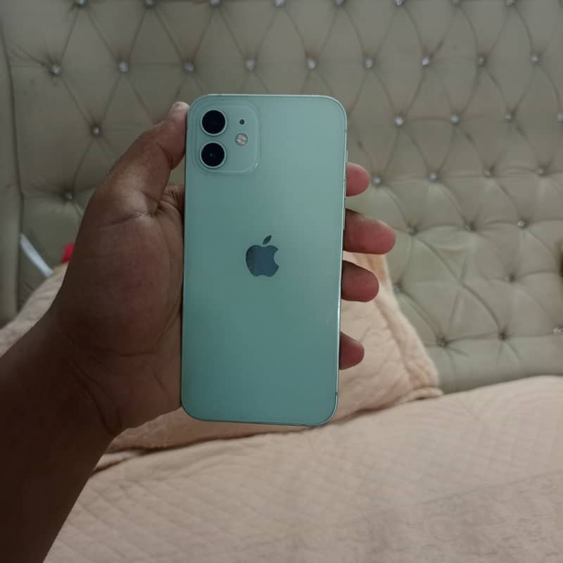 Apple iPhone 12 jv 1