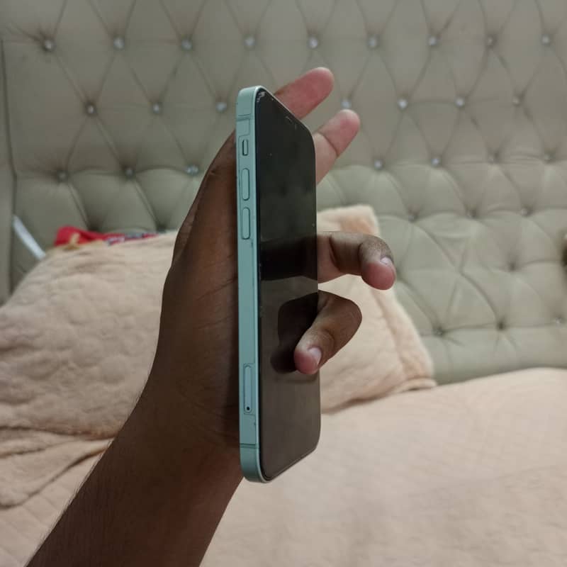 Apple iPhone 12 jv 4