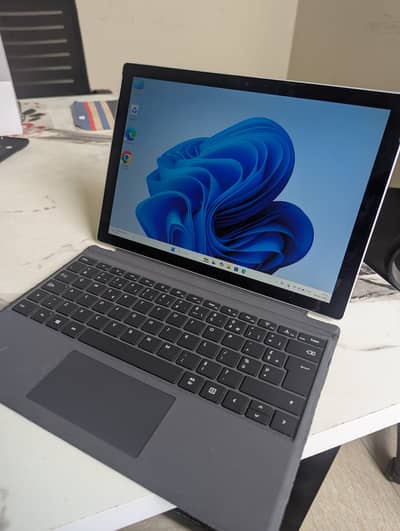 Surface Pro 5 | i5 7th | 2k Resolution |  03256785678
