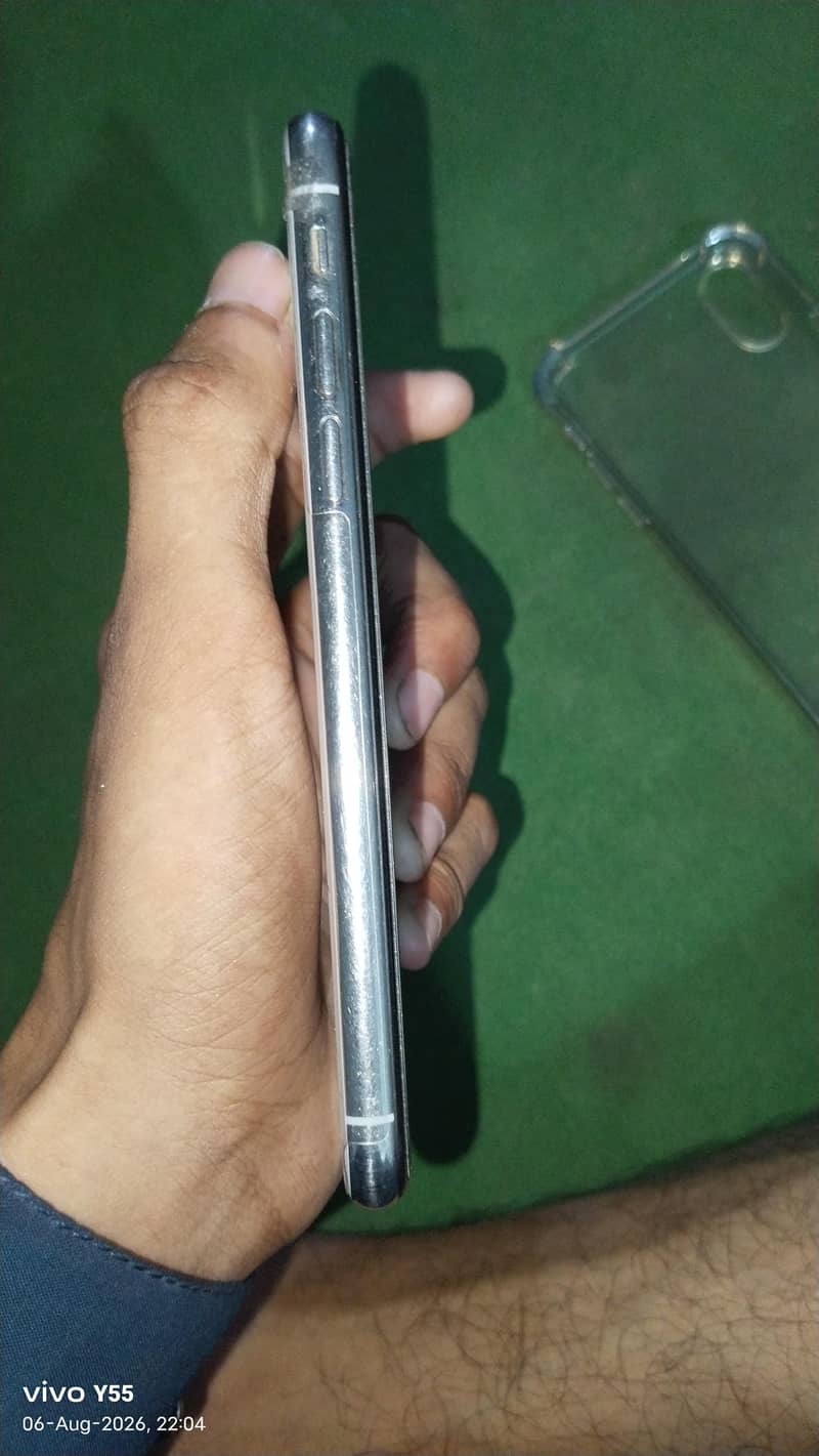 Apple iPhone X 1