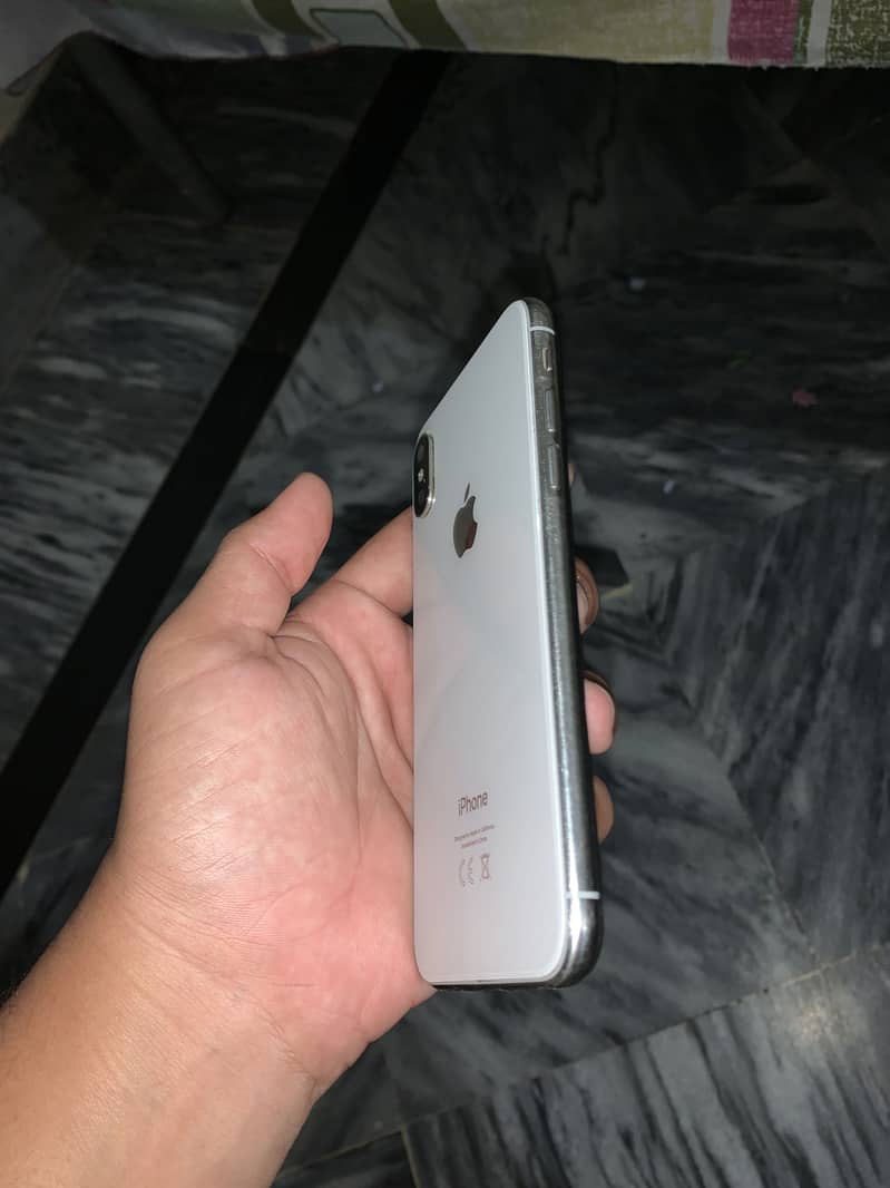Apple iPhone X 2