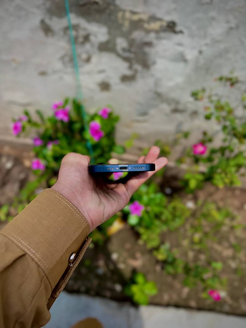 Apple iPhone 14 6