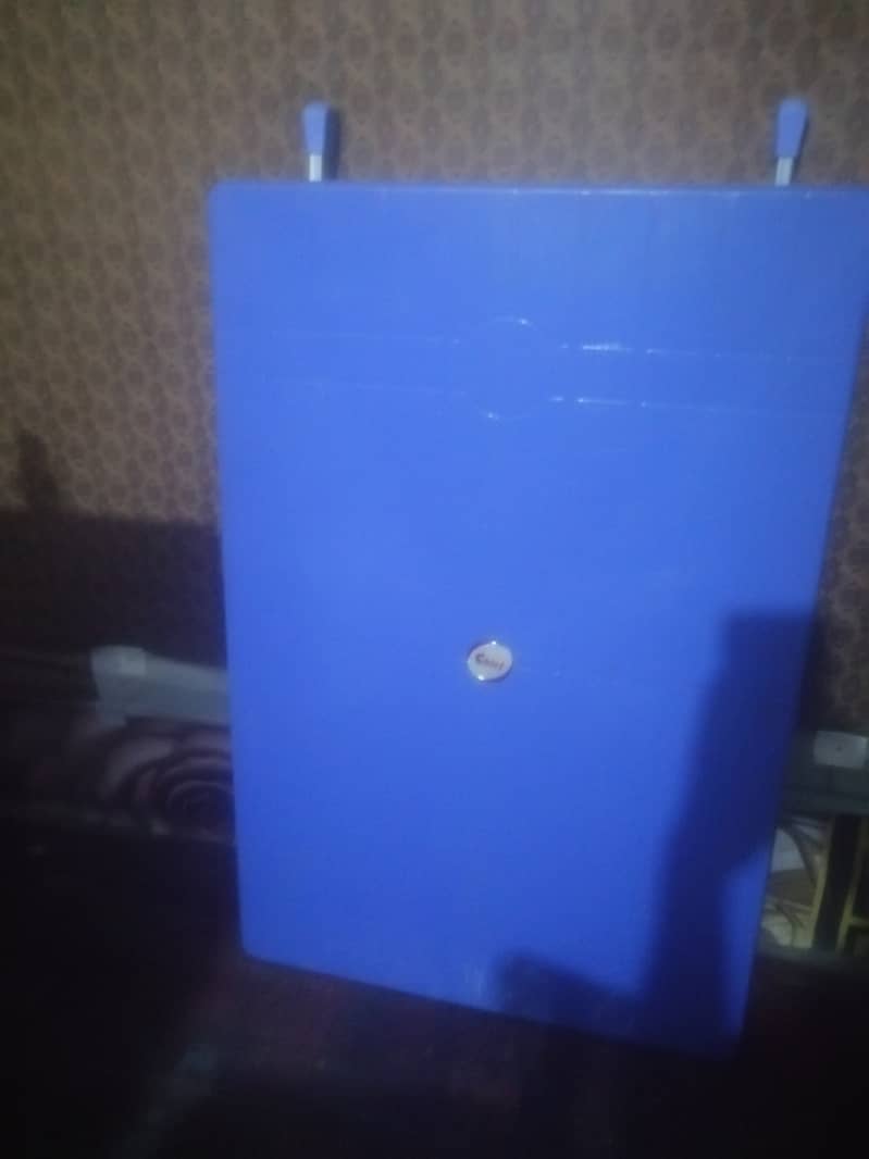 Coffee table 0