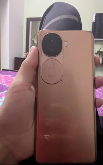 Vivo V40e