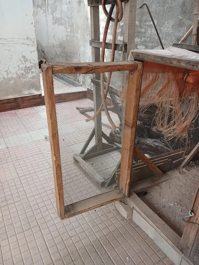 wooden cage — photo 2