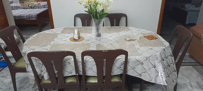 DINING TABLE WITH 6 CHAIRS