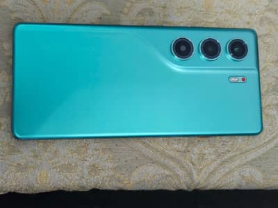 Tecno CAMON 40
