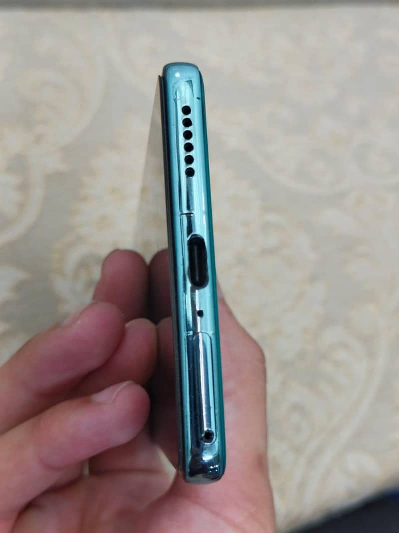Tecno CAMON 40 2