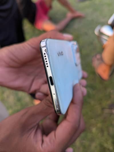 Vivo V29