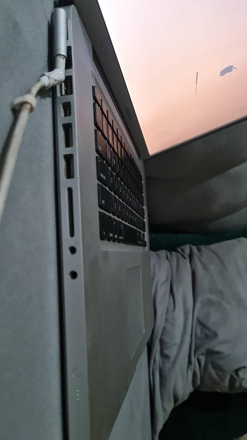 Mac book Pro 4