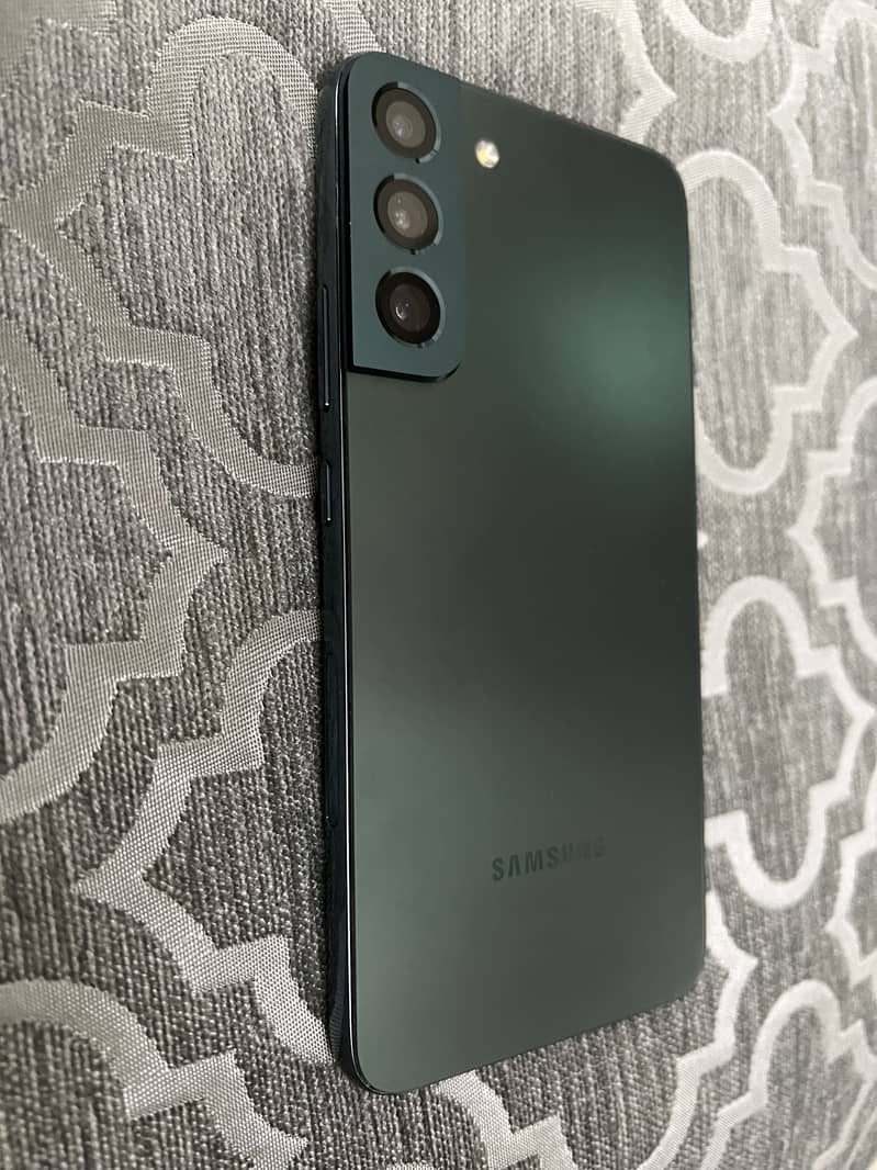 Galaxy S22+ 1