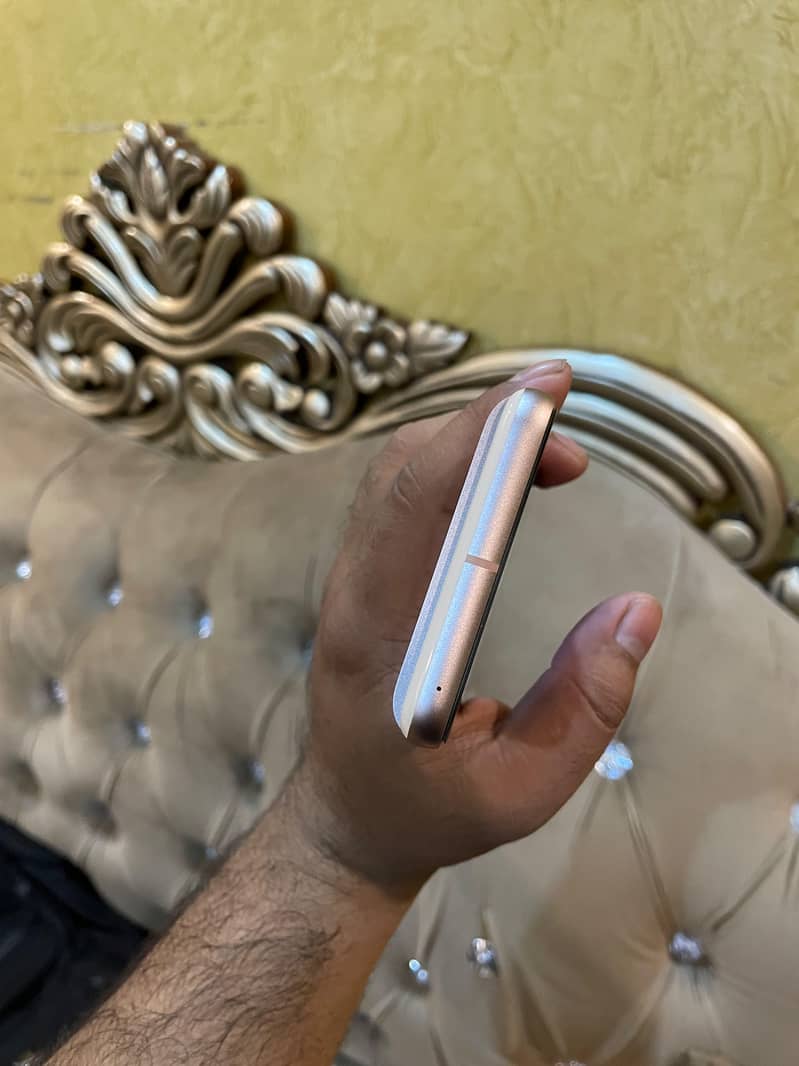 Google Pixel 8 11