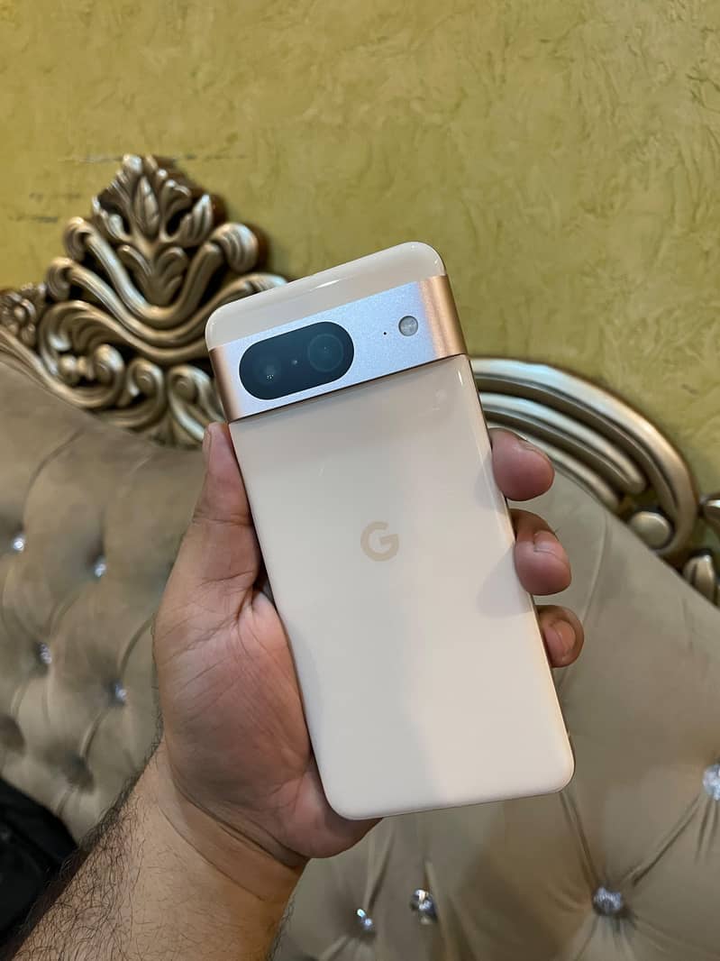 Google Pixel 8 12