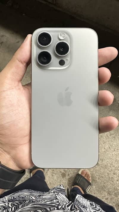 Apple iPhone 15 Pro