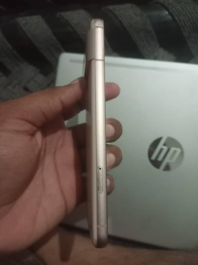Google Pixel 8 6