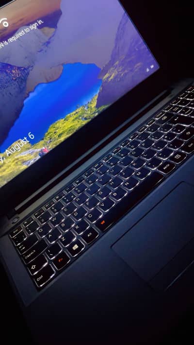 i7 6th gen LENOVO WHITE