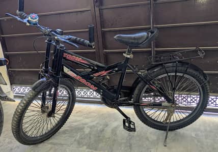 Bicycle for 10-14 years kids. 8/10 condition. High quality bicycle.