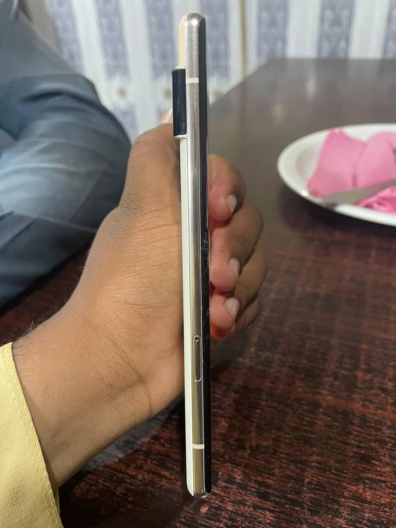 Google Pixel 6 Pro 2