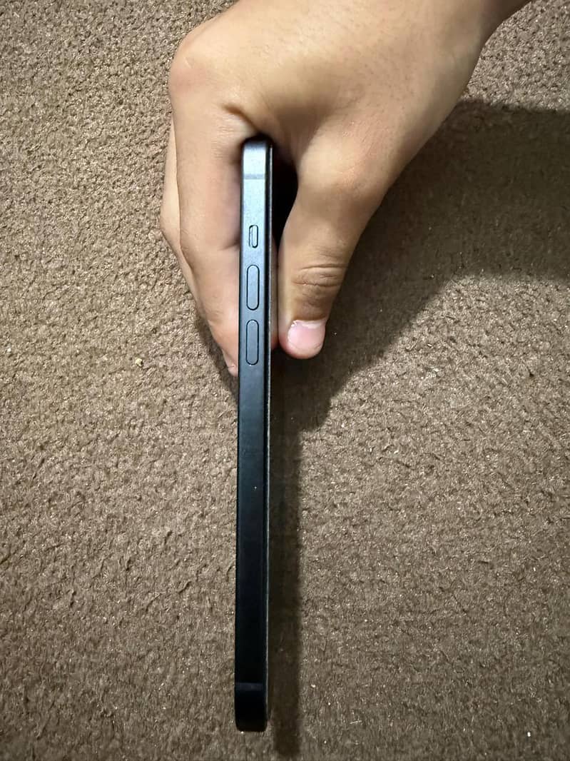 Apple iPhone 15 plus 1
