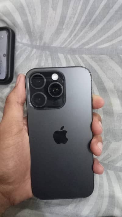 Apple iPhone 16 Pro