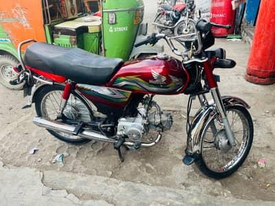 Honda CD-70 2022-23 Red Punjab Registered