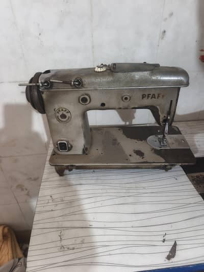 pfaff230