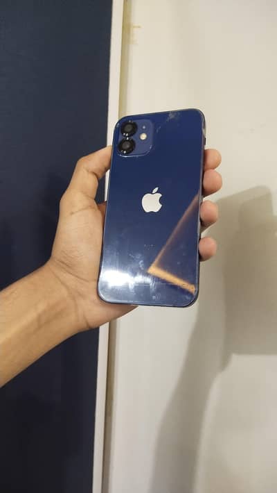 Apple iPhone 12