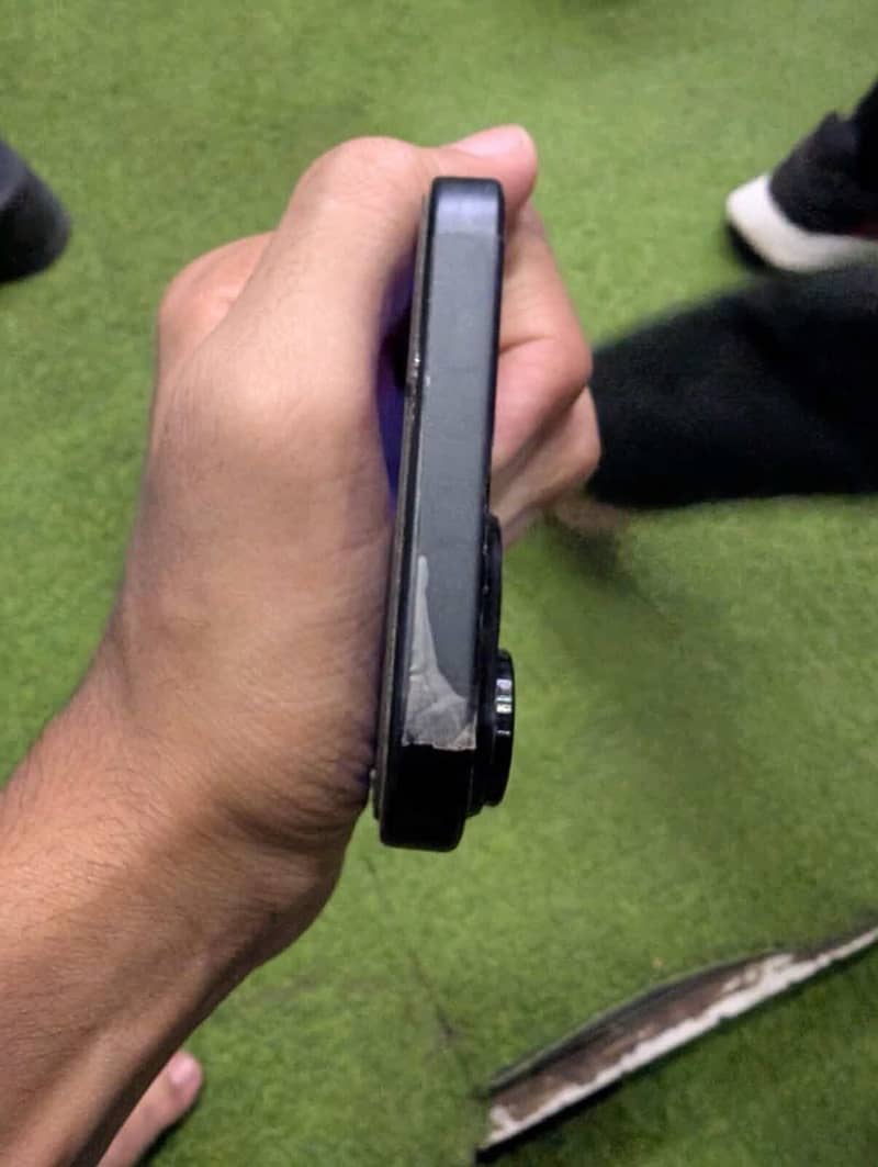 iPhone 0