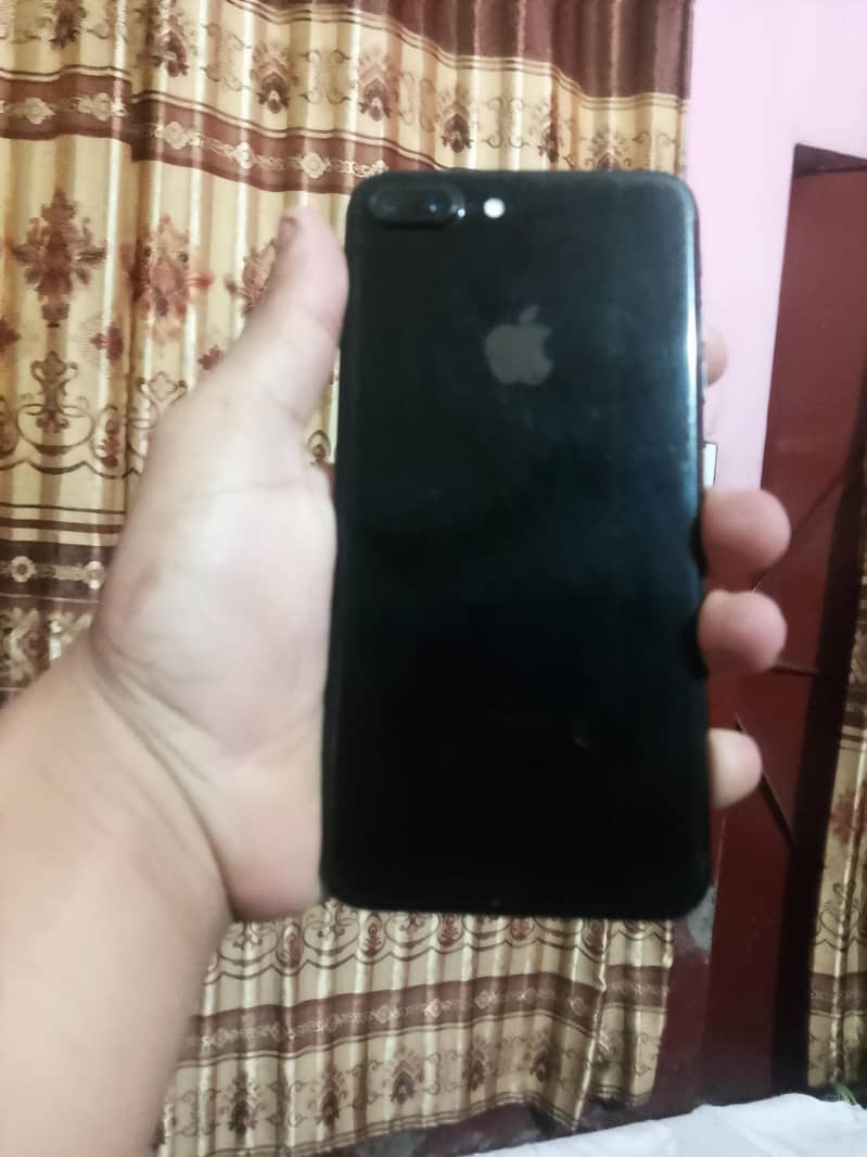 Apple iPhone 7 Plus 4