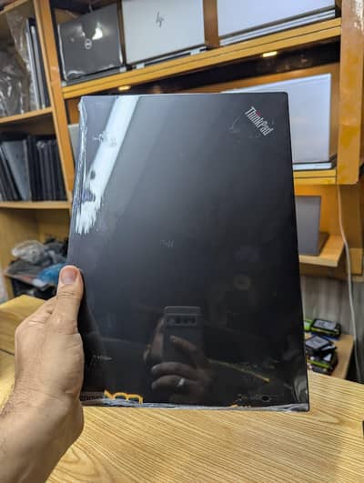 Lenovo x13 simple i5 10 8 gb ramm 256 gb nvme m2 num 03046916382