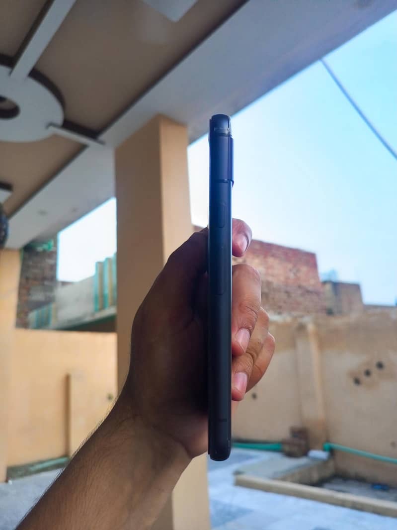 Google Pixel 8a 1