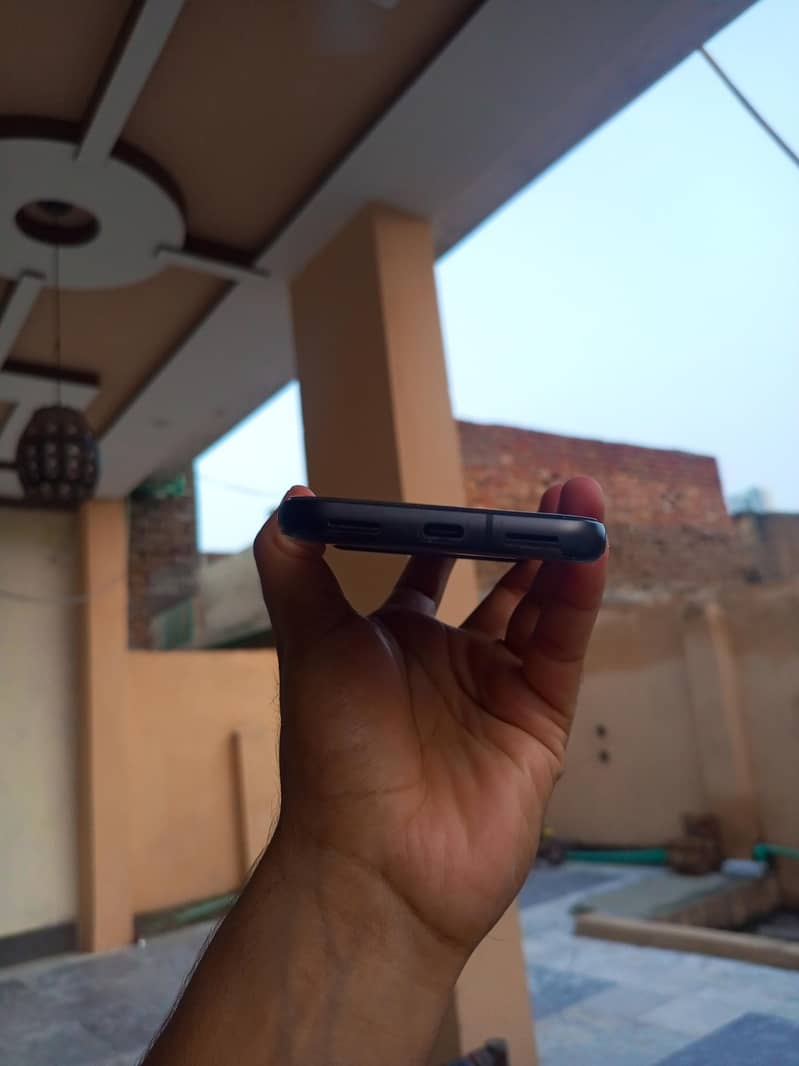 Google Pixel 8a 2