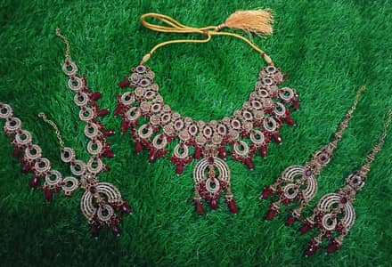 Bridal Set With Matha Patti