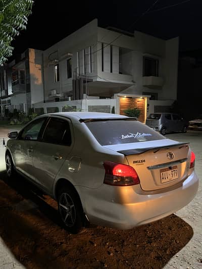 Toyota Belta 2006