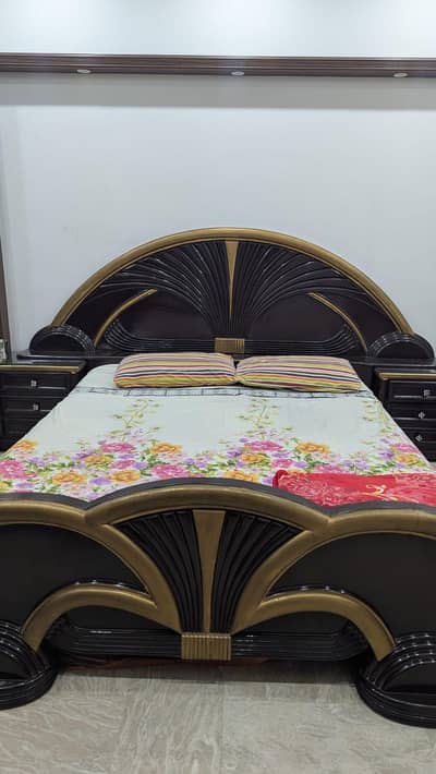 Complete Bedroom Set – Bed, Side Tables & Dressing