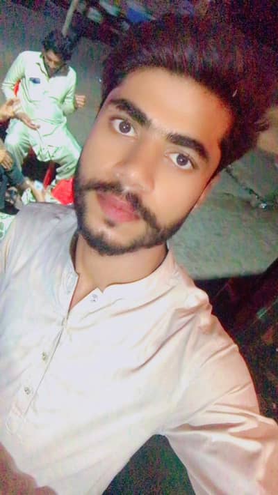 Bhria twone ya kahi b mil jay matric h meri