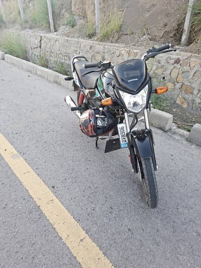CB 125 F