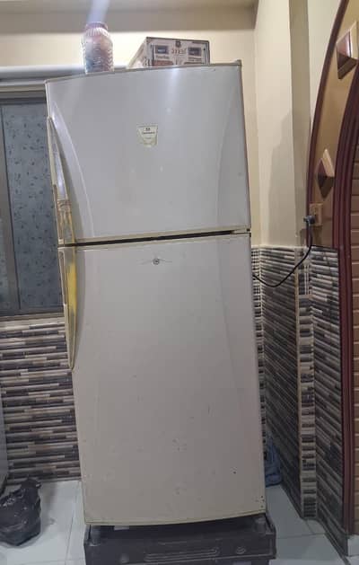 Dawlance 14 cub ft refrigerator,excellent condition and wellmaintained