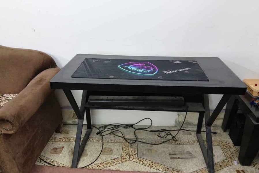 Gaming setup table 2