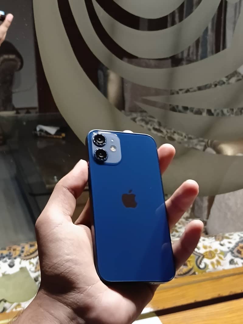 iPhone 12 mini 6