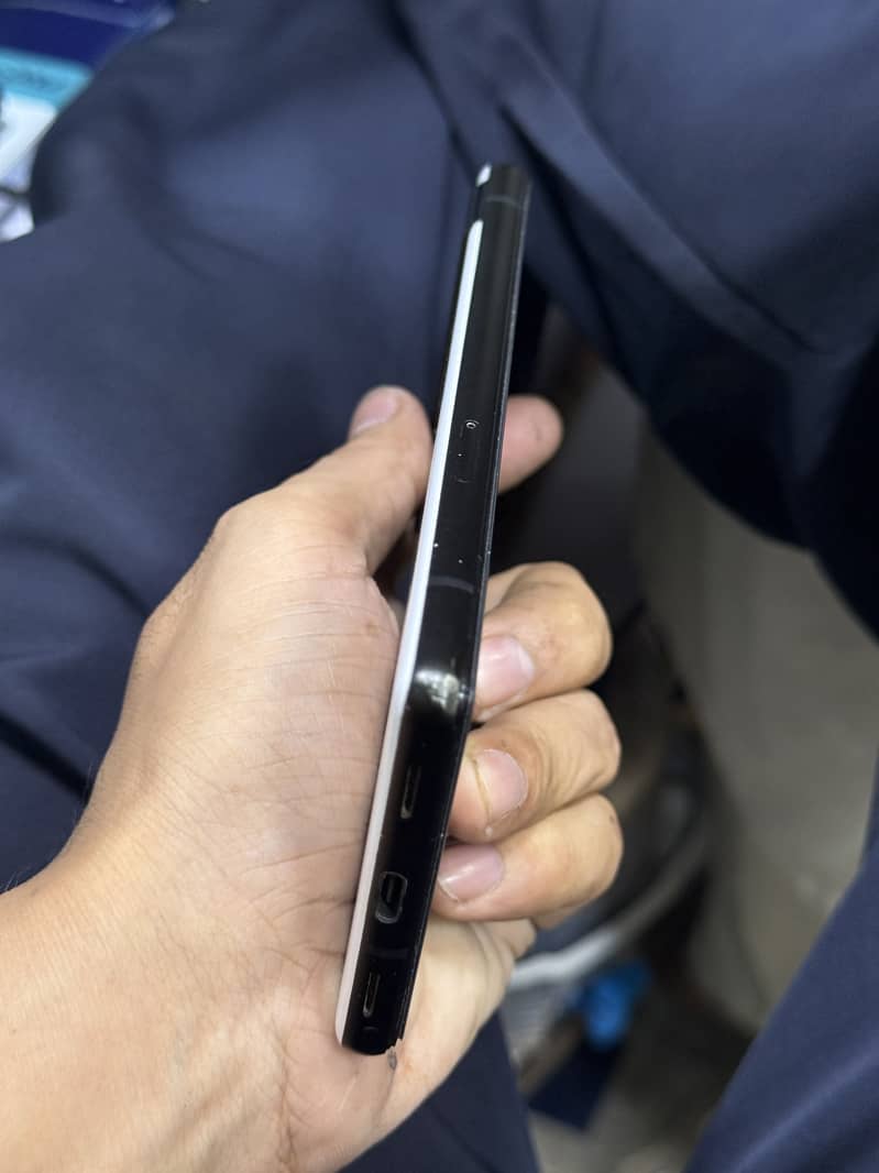 Google Pixel 6a 1